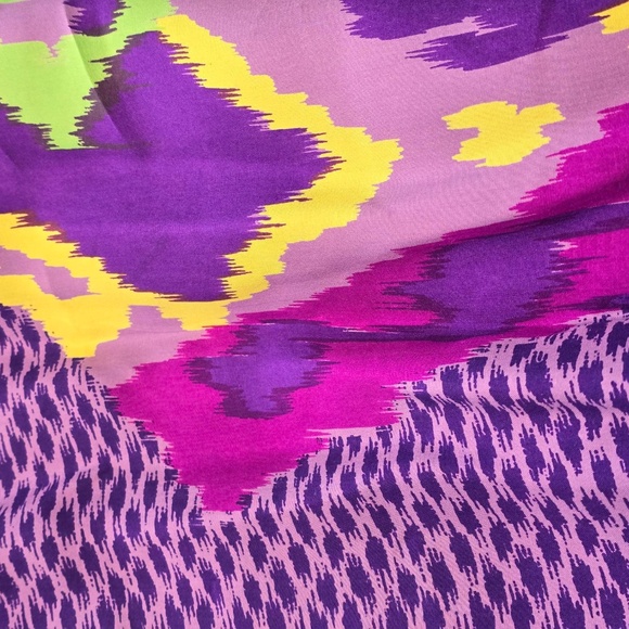 Classic Gianni Versace 100% Silk Shirt ONE OF A KIND!!! - Picture 14 of 15